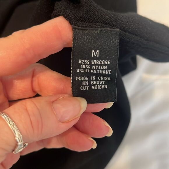 BCBGMaxAzria szM stretchy sweater dress with cutout detail on both shoulders EUC - Picture 5 of 13